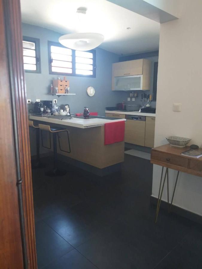 Suite Indigo Jacuzzi Prive Piscine Vue Mer Acces Cuisine Laverie Saint Pierre Luaran gambar