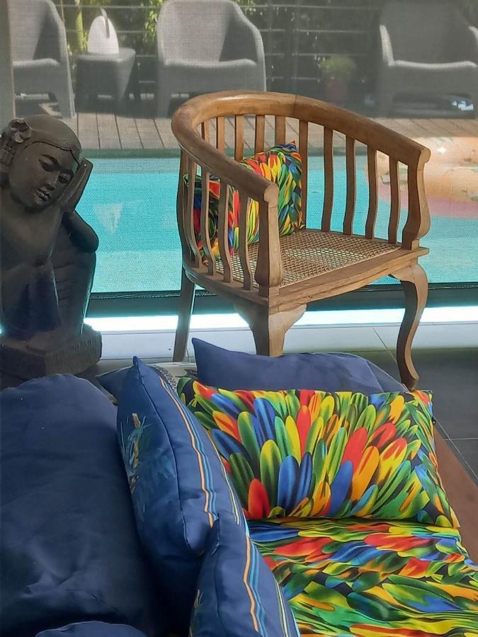 Suite Indigo Jacuzzi Prive Piscine Vue Mer Acces Cuisine Laverie Saint Pierre Luaran gambar