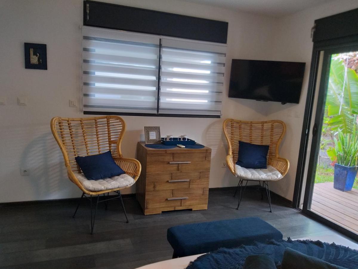 Suite Indigo Jacuzzi Prive Piscine Vue Mer Acces Cuisine Laverie Saint Pierre Luaran gambar